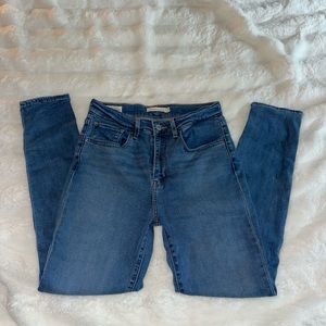 Levi’s 721 High Rise Skinny Women’s Jeans